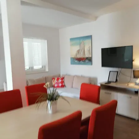 Sibenik Apartment *