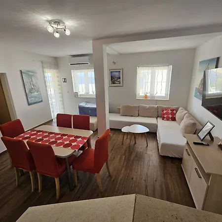 Apartment Sibenik Primosten